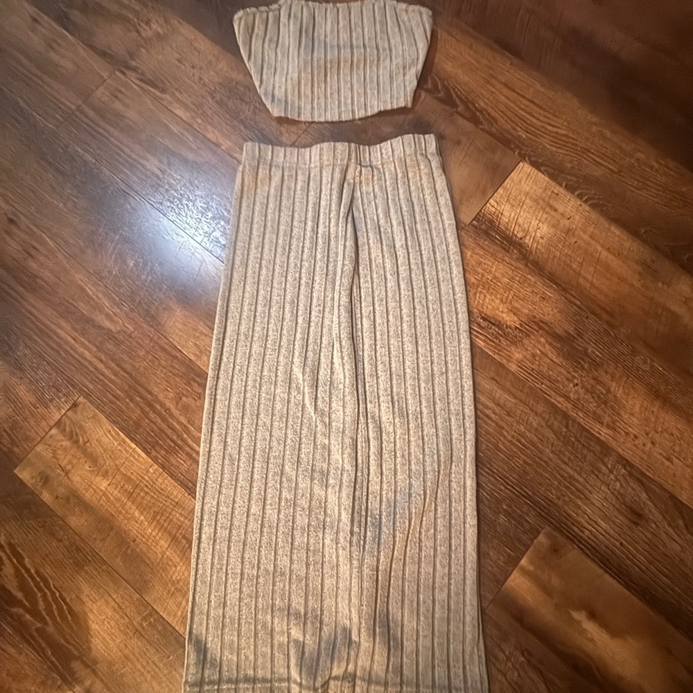 Tan Ribbed Skirt Set - Picture 3 of 8